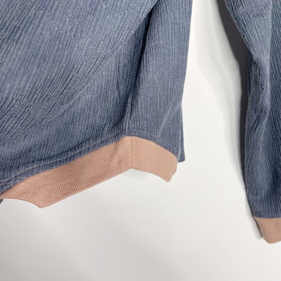 New Hem & Thread Medium M Blue Pink Denim Blue Textured Boxy Henley Long Sleeve - Picture 6 of 9